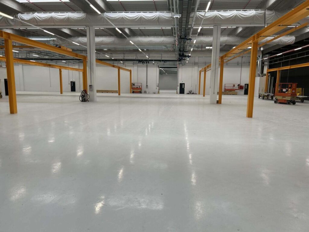 epoxy gulv i industribygning